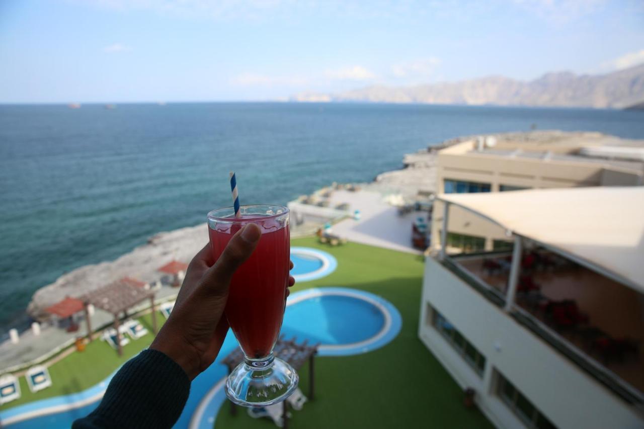 Resort Atana 3*