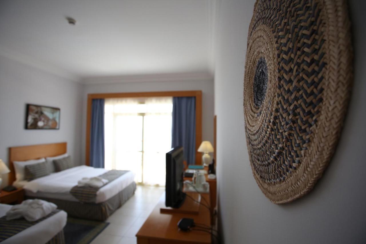 Resort Atana 3*